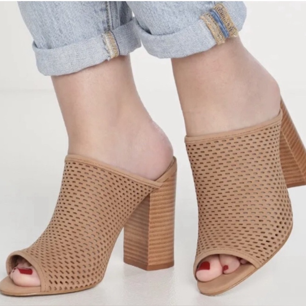 Aldo Thiasa peep toe mule